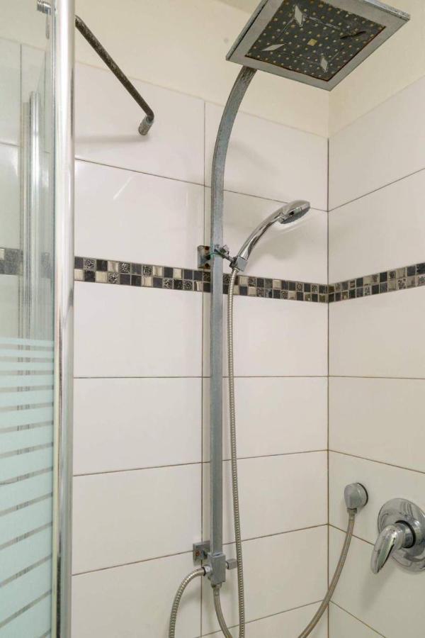 דיזנגוף סנטר חניה פרטית מרפסת שמש Apartment
